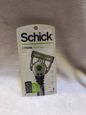 10841058021220 Schick Xtreme Pivot Ball Razor Disposable Razors Men