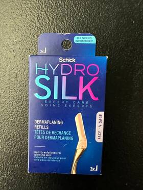 449bb43d-f0 Schick Hydro Silk Dermaplaning Refills Facial Care Expert Level 3 Count Pack