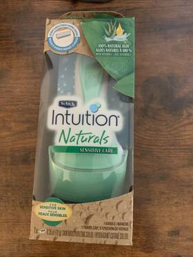 Schick 841058040828 Women S Schlick Intuition Naturals Razor Sensitive Care 100% Natural Aloe