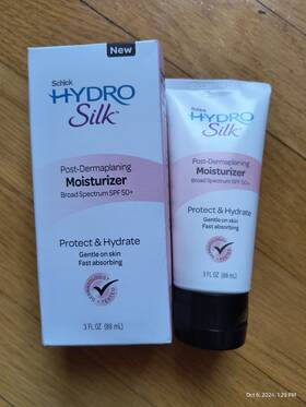 Schick Hydro 841058011859 Silk Post Dermaplaning Moisturizer Broad Spectrum Spf 50 3 Oz
