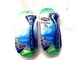 Schick Hydro 891228302924 2- 5 Razor With 1 Refill Cartridge Travel Case