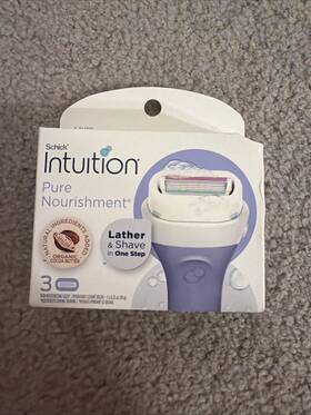 Refills3 Schick Intuition Pure Nourishment Womens Razor 1