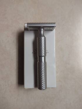 Timeless 685381700390 Razor