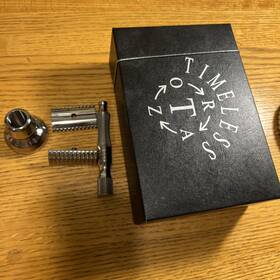 Ti95 Timeless Polished Titanium Double Edge Safety Razor With Baseplate And Stand