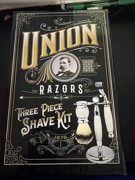 Union 045464799299 Razors 3pc Shave Kit Razor Handle/soft Bristle Brush/stand -white- #ss2