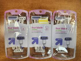 E13b Up & 024500091054 3 Pk Of Ct And 4 Blade Disposable Razors - Sensitive Skin