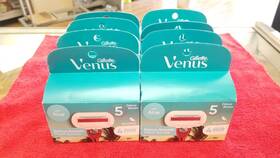 Venus 047400684706 8 Boxes Miami Sunrise Deluxe Smooth Sensitive Womens Razor Refills 4 Ct