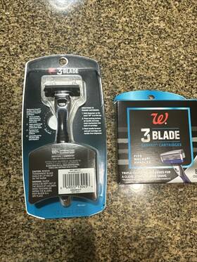 Mach3 Walgreens 049022130456 Walgreen S 3 Blade - 1 Razor Handle With Cartridge And Refill Pack Of 8