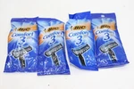 Bic Comfort 3 Men Disposable Razor Sensitive Skin Pivoting Head Lot Of 4 Blade. Fixed Price $6.33.