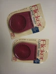 2 Yes Vintage Flicker Classic Single Razor Travel Size 1994 Nos. Fixed Price $27.99.