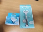 Gillette Venus Deluxe Smooth Sensitive 5 Blades 2 Cartridges + 4. Fixed Price $24.99.