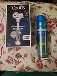 Gillette Venus Deluxe Smooth Platinum 1 Razor 2 Cartridges & Dry Spray Deodorant. Fixed Price $25.99.