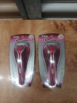 Pair Of Schick Quattro Women's Razors New In The Package. Fixed Price $12.00.