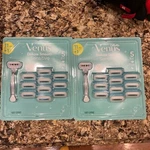 2X12 Gillette Venus 5 Blades Deluxe Smooth Sensitive Razor Refills 11COUNT+1 =24. Fixed Price $75.49.