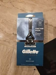 Gillette Intimate Gentle & Easy Men's Pubic Hair Razor With 2 Cartridges New. Fixed Price $14.95.