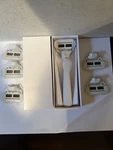 Original Genuine Flamingo Women Razor 5-BLADE Refills + Handel 6. Fixed Price $14.99.