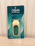 Gillette Sensor For Women Razor 1998 White Aloe & Moisturizers New Sealed. Fixed Price $49.00.