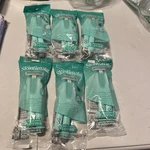 Skintimate (6PK) Twin Blade Disposable Razor For Women. Fixed Price $19.99.