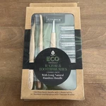 Eco Friendly Razor & Toothbrushes Combo Pack. Fixed Price $11.11.