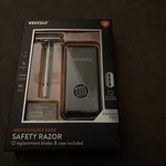 Vivitar Men's Double Edge Safety Razor With 12 Replacement Blades And Case Nib. Fixed Price $12.00.