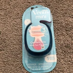 Venus Breeze Mini With Comfort Glide On The Go Razor Handle New. Fixed Price $9.95.