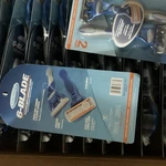 Relashave 6-BLADE Men's Cartridge Razor With Aloe Vera Strip, 2 Pack. Fixed Price $8.99.