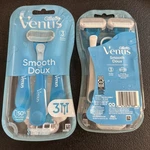 2 Packs Of 3 Gillette Venus Smooth Doux Disposable Razors, Blades New. Fixed Price $9.45.
