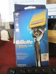 Gillette Proglide Shield Men 5-BLADE Razor (1 Handle & 2 Cartridges). Fixed Price $13.49.