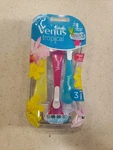 Gillette Venus Tropical Women's Disposable Razor Close & Clean Aloe Vera 3 Ct. Fixed Price $9.97.