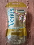 Gillette Venus Oceana Limited Edition Disposables Jetables Razors! 3 Pack! New!. Fixed Price $9.99.