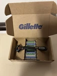 Gillette Fusion Proglide Razors For Men 1 Handle & 4 Blade Refill Bn. Fixed Price $15.49.