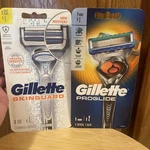 Set Of Gillette Skinguard+ Pro Glide Men's Razor Kit, 1 HANDLE/2 Cartridges. Fixed Price $16.00.