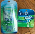 Gillette Venus Embrace Razor Handle Six Cartridges Genuine. Fixed Price $39.29.