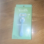 Gillette Venus Extra Smooth Women's Razor 5 Blades 2 Cartridges Ergonomic Handle. Fixed Price $10.99.