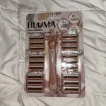 Bluma 25-PACK 3-BLADE Disposable Razors Lubricating Strip Of Vitamin And Aloe. Fixed Price $15.19.