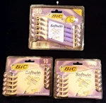 Vintage Bic Softwin For Women 2 Blade Purple Razors Lanolin Vitamin 30 Total. Fixed Price $20.99.