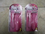 New ! 2 Twin-packs Six 6 Blades Women's Ladies Supreme Quality Razors. Fixed Price $15.95.