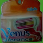 Venus Vibrance 8 Ladies Razor Cartriges Refills New In Package By Gillette. Fixed Price $16.49.