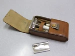 Vintage Sur Shave Waeldin Inc Wedge Blade Safety Razor Set Solingen Germany. Fixed Price $185.25.