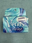 4 Pack Of Gillette Venus Divine Cartridge Refills For Razor Blades New Rare. Fixed Price $12.75.