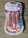 Vera Bradley Venus Gillette 3 Pack Disposable Razors Pink Rare New. Fixed Price $20.00.