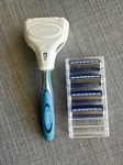 Schick Hydro 3 Men's Refill Razor Blade 4 Cartridge +. Fixed Price $18.99.