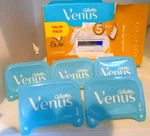 Gillette Venus Olay Comfortglide Coconut Razor 5 Blade Cartridges Open Box New. Fixed Price $14.49.