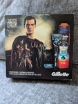 2017 Justice League Limited Edition Gillette Fusion 5 Proshield Chill Razor! Nib. Fixed Price $65.00.