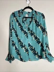 Nic + Zoe Women Rolling Reef Top Size Large Nwt. Fixed Price $39.95.