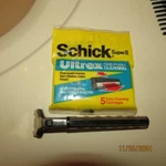 Schick Super Ii Ultrex Easy Cleaning Razor Cartridges *bonus Shick Holder. Fixed Price $14.99.