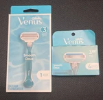 Gillette Venus Smooth Womens Razor Handle & 5 Refill Cartridges, New In Pkg. Fixed Price $14.75.
