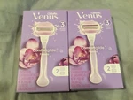 2 Gillette Venus Comfort Glide Freesia Womens Razors W/ Cartridges. Fixed Price $13.25.