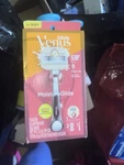 Gillette Venus Moistureglide Razor Pink Silver 5-BLADE 2 Cartridges. Fixed Price $10.00.