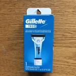 1 Gillette Treo Disposable Razor With Built In Shave Gel *new*. Fixed Price $6.95.